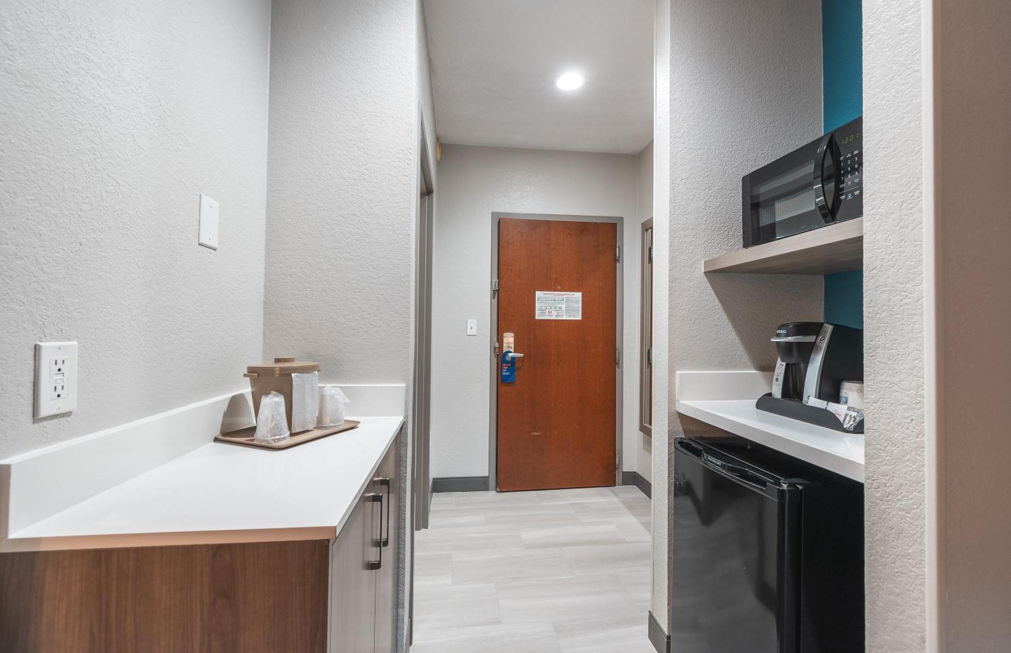 Holiday Inn Express Hotel And Suites Saint Robert By Ihg Extérieur photo