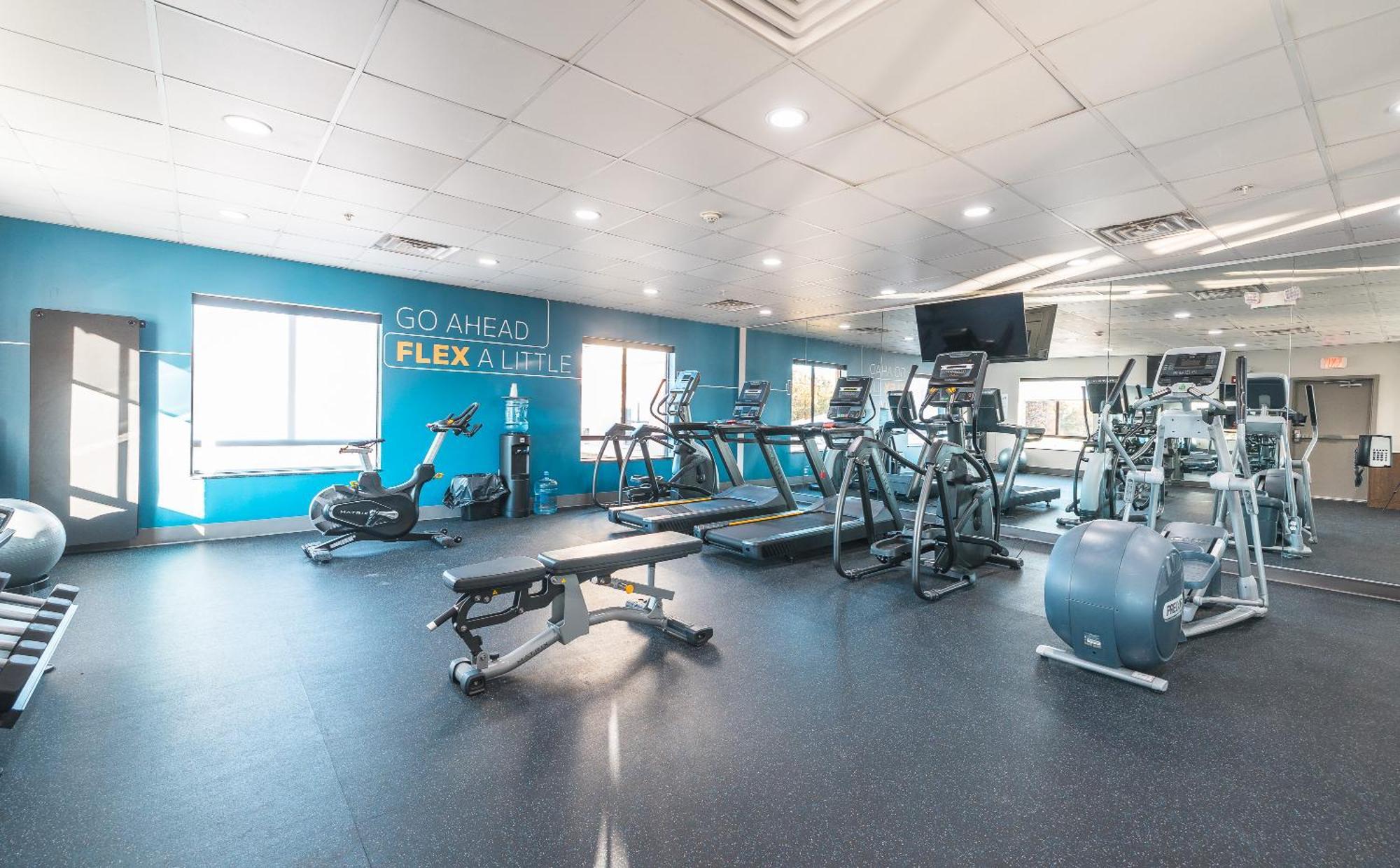 Holiday Inn Express Hotel And Suites Saint Robert By Ihg Extérieur photo