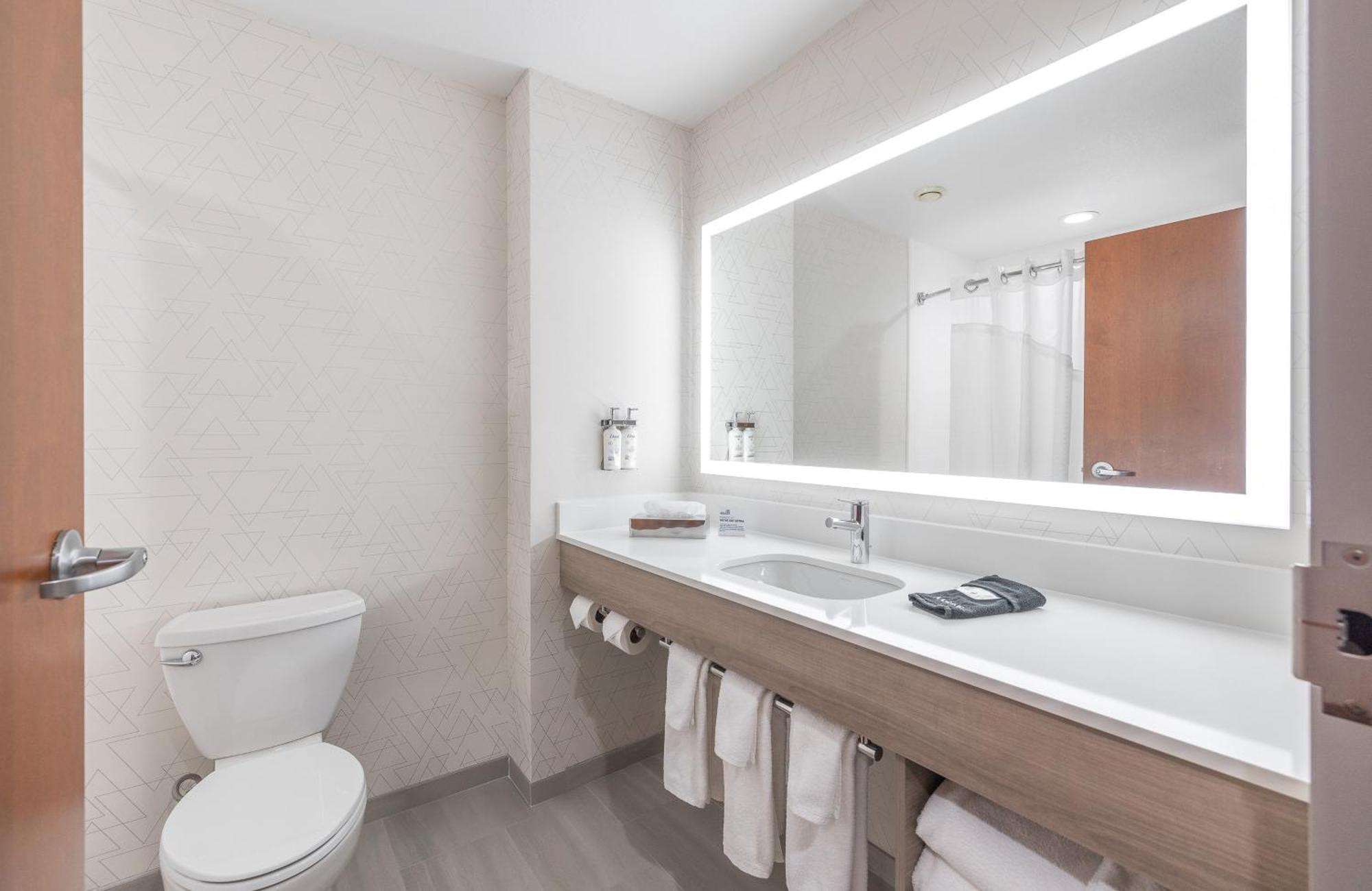 Holiday Inn Express Hotel And Suites Saint Robert By Ihg Extérieur photo