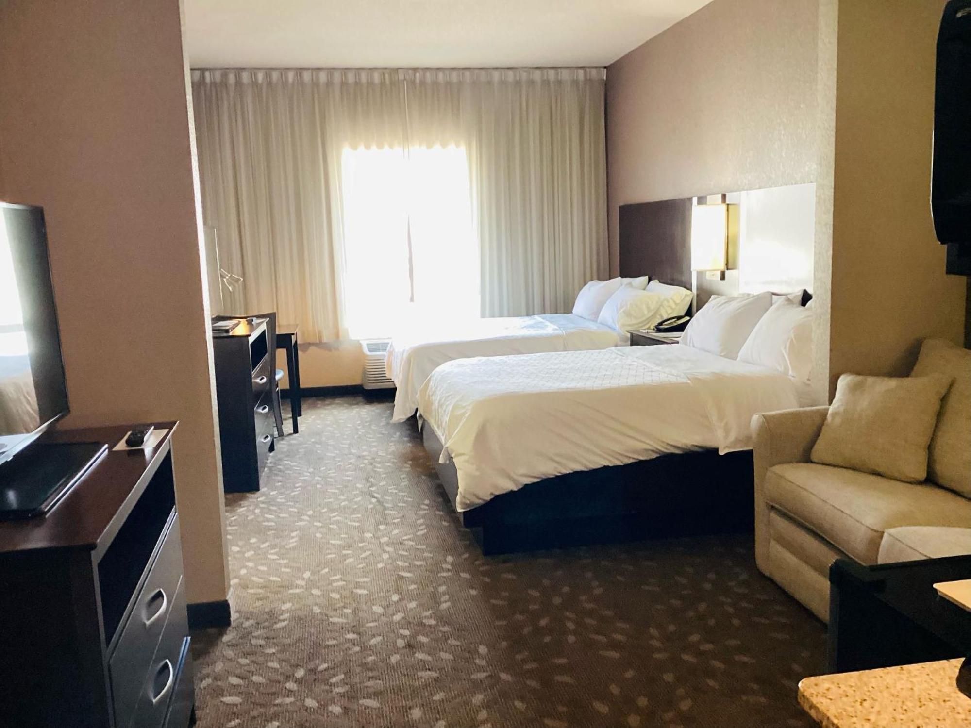 Holiday Inn Express Hotel And Suites Saint Robert By Ihg Extérieur photo