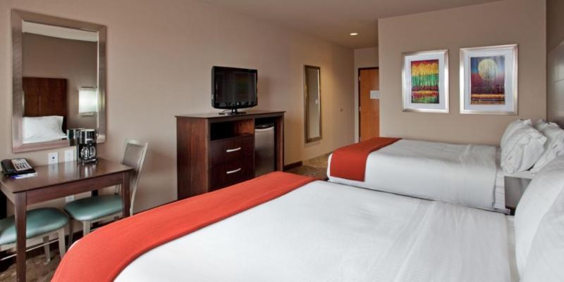 Holiday Inn Express Hotel And Suites Saint Robert By Ihg Extérieur photo