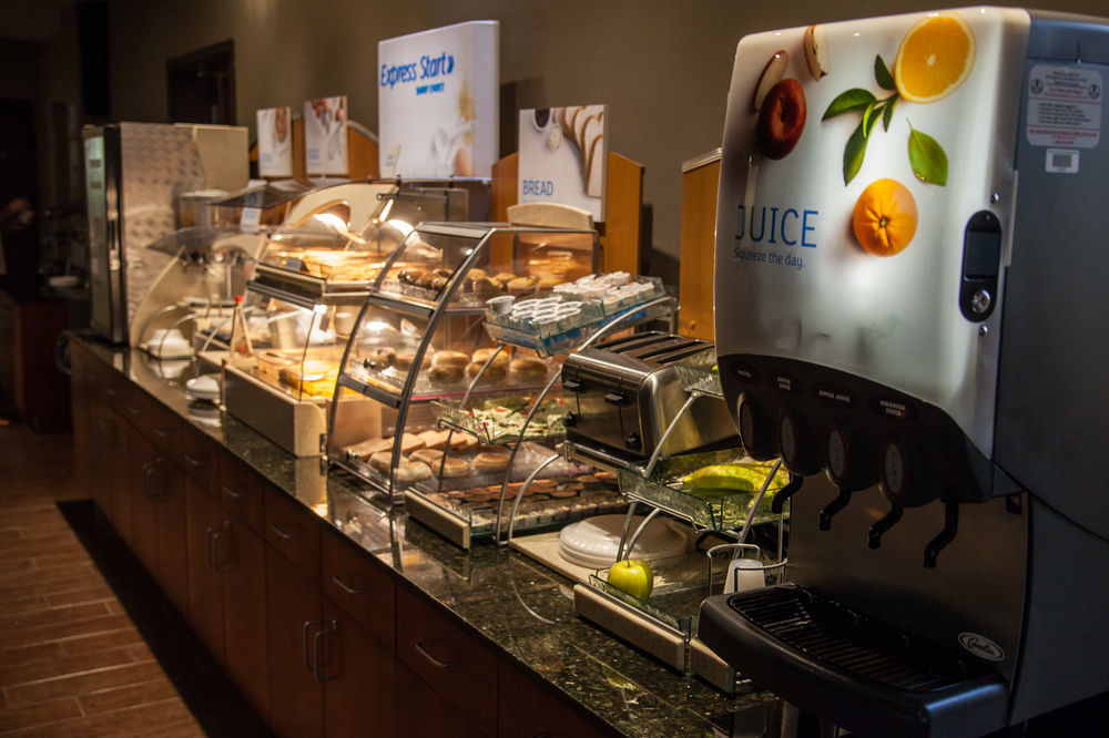 Holiday Inn Express Hotel And Suites Saint Robert By Ihg Extérieur photo
